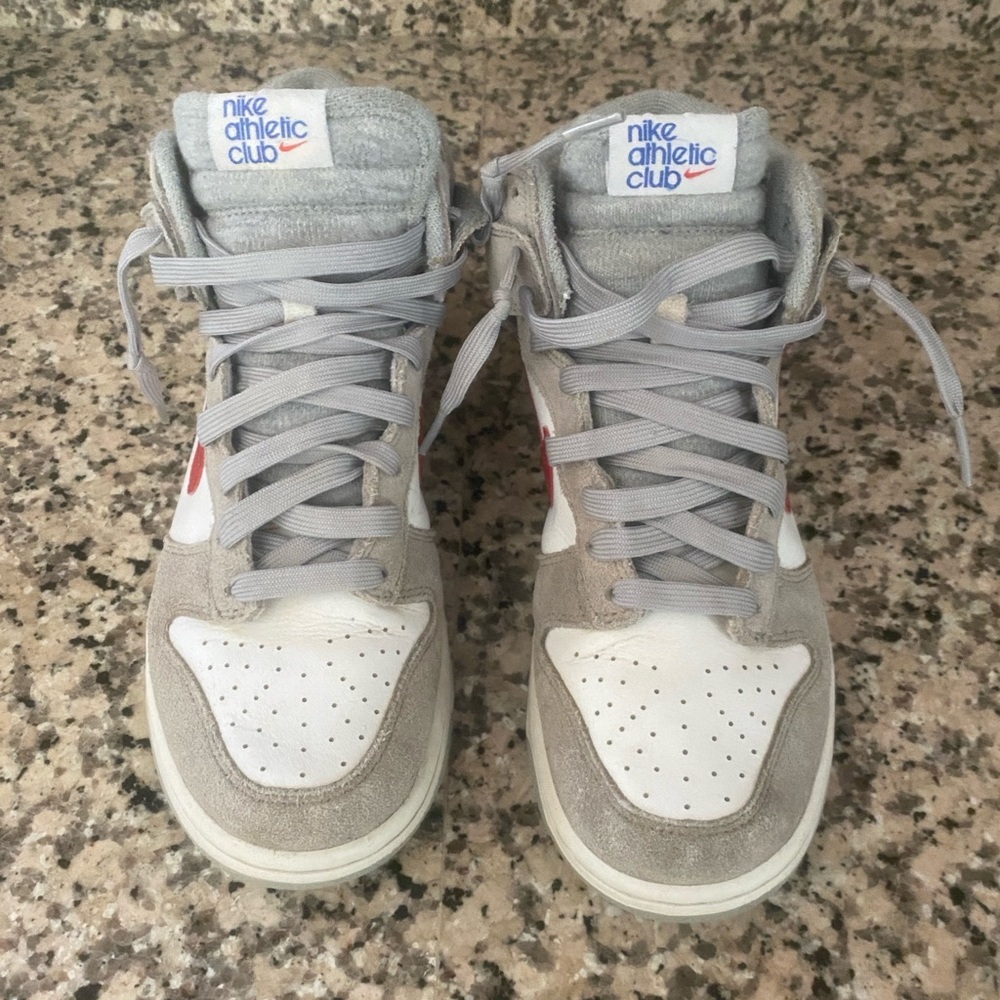 Nike sb dunk’s athletic club